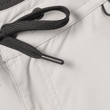 Carica l'immagine nel visualizzatore di Gallery, Duotone Apparel Shorts Tech unisex 2025