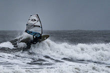 Lade das Bild in den Galerie-Viewer, action_shot