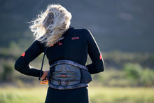 Load image into Gallery viewer, ION Sol Curv Kite Harness Women 2024