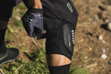 Cargar imagen en el visor de la galería, ION MTB Knee Pads K-Pact Amp HD Unisex 2024