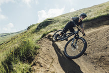 Carica l'immagine nel visualizzatore di Gallery, Pantaloncini MTB Scrub Amp BAT da donna