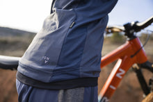 Cargar imagen en el visor de la galería, ION MTB Jersey Traze Amp AFT Long Sleeve Women 2023