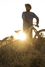 Cargar imagen en el visor de la galería, ION MTB Jersey Traze Amp AFT Long Sleeve Men 2023