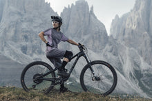 Cargar imagen en el visor de la galería, ION MTB Jersey Traze Amp AFT Long Sleeve Women 2023