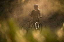 Carica l'immagine nel visualizzatore di Gallery, Maglia MTB Scrub Amp BAT a maniche lunghe da uomo