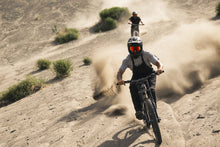 Lade das Bild in den Galerie-Viewer, MTB Latzhose Seek Amp Unisex