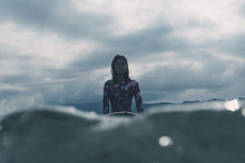 Carica l'immagine nel visualizzatore di Gallery, ION Women Wetsuit Amaze Hot Shorty 1.5 Longsleeve Front Zip 2023