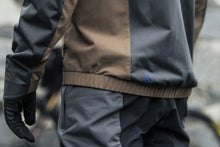 Lade das Bild in den Galerie-Viewer, MTB Jacke Shelter 3L Hybrid unisex