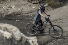 Cargar imagen en el visor de la galería, ION Men MTB Jersey Seek Amp Shortsleeve 2023