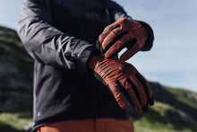 Cargar imagen en el visor de la galería, ION MTB Gloves Traze Long 2022
