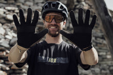 Carica l'immagine nel visualizzatore di Gallery, Guanti MTB ION Logo