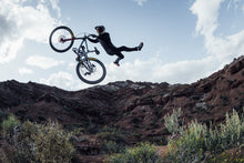 Load image into Gallery viewer, ION MTB Flat Pedal Shoes Scrub Amp 2024