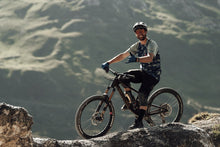 Carica l'immagine nel visualizzatore di Gallery, Guanti MTB ION Logo