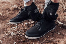 Carica l'immagine nel visualizzatore di Gallery, Scarpe MTB Pedali Piatti Scrub