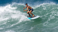 Lade das Bild in den Galerie-Viewer, action_shot