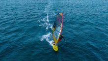 Carica l'immagine nel visualizzatore di Gallery, action_shot