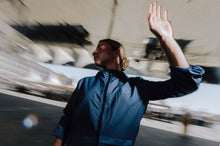 Carica l'immagine nel visualizzatore di Gallery, action_shot