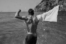 Carica l'immagine nel visualizzatore di Gallery, action_shot