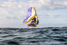 Lade das Bild in den Galerie-Viewer, action_shot