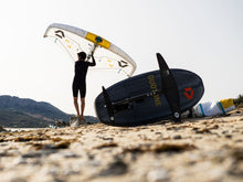Carica l'immagine nel visualizzatore di Gallery, action_shot