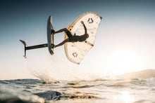 Carica l'immagine nel visualizzatore di Gallery, action_shot