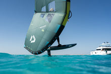 Carica l'immagine nel visualizzatore di Gallery, action_shot