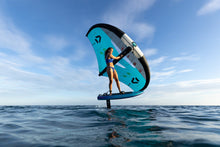 Cargar imagen en el visor de la galería, Duotone Sky Free 2024