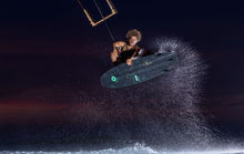Lade das Bild in den Galerie-Viewer, action_shot