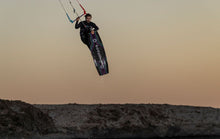 Lade das Bild in den Galerie-Viewer, action_shot