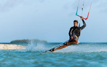 Lade das Bild in den Galerie-Viewer, action_shot