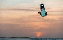 Lade das Bild in den Galerie-Viewer, action_shot