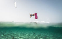 Lade das Bild in den Galerie-Viewer, action_shot