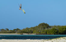 Lade das Bild in den Galerie-Viewer, action_shot