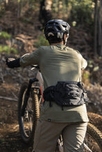 Load image into Gallery viewer, ION MTB Hipbag Traze 3 2024