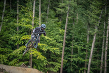 Load image into Gallery viewer, ION MTB Gloves Scrub Youth 2024