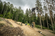 Carica l'immagine nel visualizzatore di Gallery, Pantaloni MTB Scrub Amp BAT per bambini