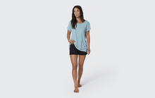 Lade das Bild in den Galerie-Viewer, Duotone Tee Branded SS women 2023
