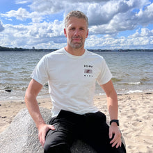 Lade das Bild in den Galerie-Viewer, ION Tee Palm x DESTINATION SS  men 2025