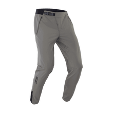 Lade das Bild in den Galerie-Viewer, ION IOB-Bike Pants Ionic LT men 2025