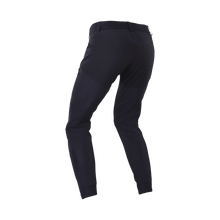Cargar imagen en el visor de la galería, ION IOB-Bike Pants Shelter 2L Softshell women 2025