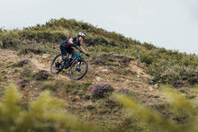 Cargar imagen en el visor de la galería, ION MTB Knee Pads K-Pact 2024