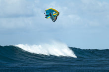 Carica l'immagine nel visualizzatore di Gallery, action_shot