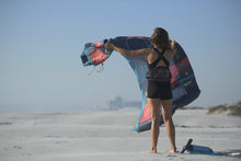 Lade das Bild in den Galerie-Viewer, Sol Curv Kite Trapez Damen
