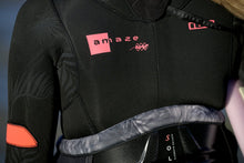 Load image into Gallery viewer, ION Women Wetsuit Amaze Core 5/4 Back Zip 2024
