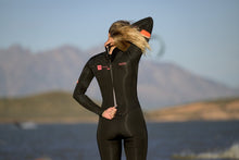 Load image into Gallery viewer, ION Women Wetsuit Amaze Core 5/4 Back Zip 2024
