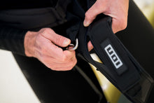 Charger l&#39;image dans la galerie, action_shot
