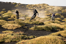Carica l'immagine nel visualizzatore di Gallery, action_shot