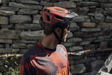 Lade das Bild in den Galerie-Viewer, MTB Helmet Traze Amp MIPS
