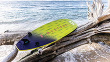 Carica l'immagine nel visualizzatore di Gallery, action_shot