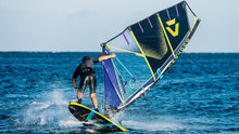 Lade das Bild in den Galerie-Viewer, action_shot